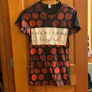 Twenty One Pilots tee